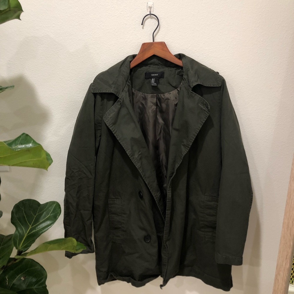 EUC Nice coat from forever 21